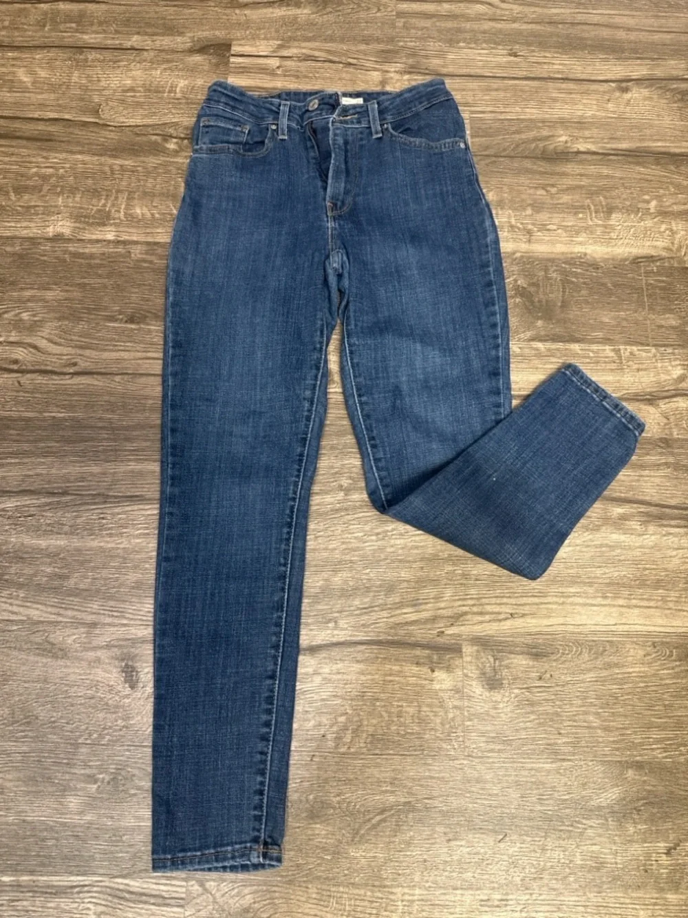 LEVI STRAUSS / CO  Women's Mid Rise Dark Blue Skinny Jeans